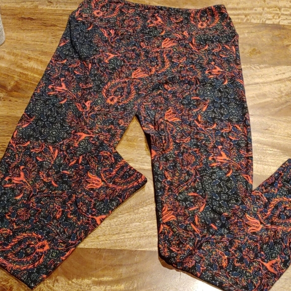 LuLaRoe Pants - LulaRoe Leggings One Size